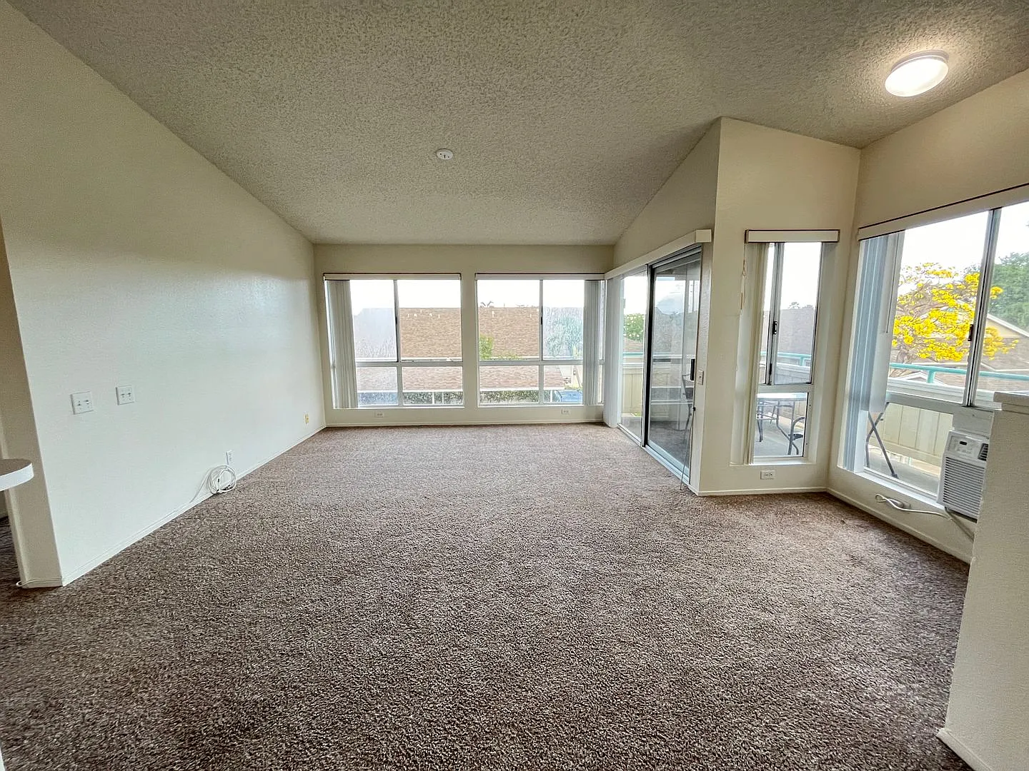 The Arbors (Ewa Beach) - 2 bedrooms, 2 bathroom, A/C, 2 car garage — Photo 2