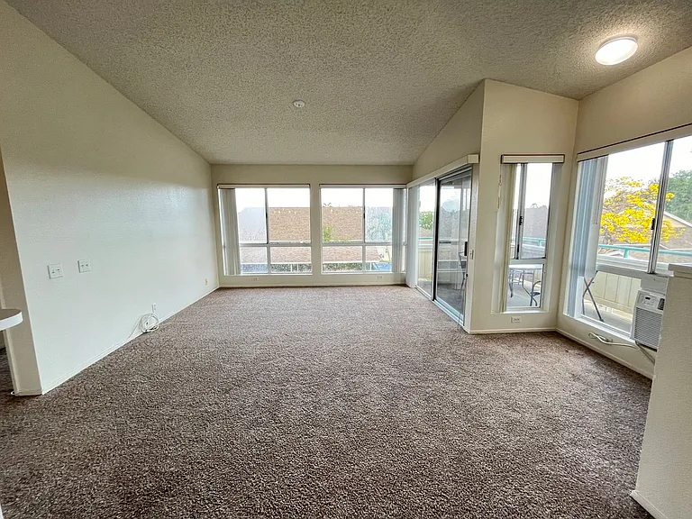 91-999 Laaulu St #31D — Photo 2