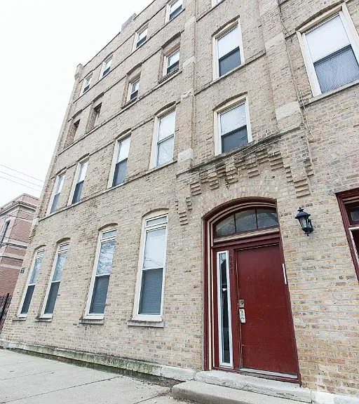 2057 W Dickens Ave #1N — Photo 1