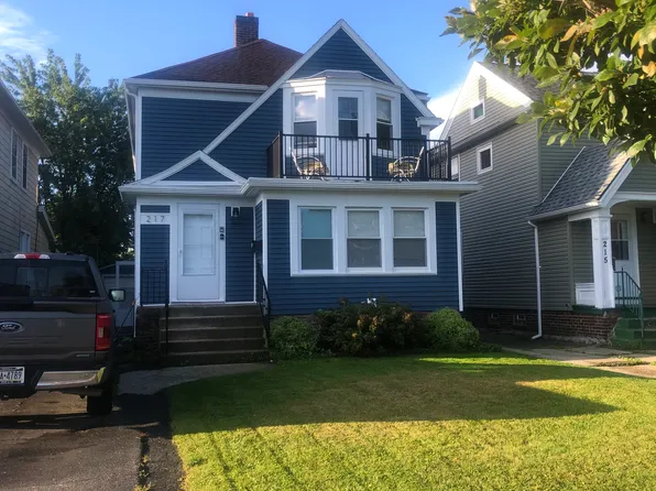 217 Sanders Rd, Buffalo, NY 14216