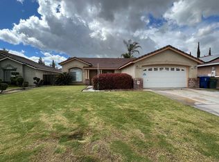 5911 Golden Sunset Ct, Bakersfield, CA 93313