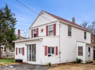 2 Water St, Pittsfield, NH 03263