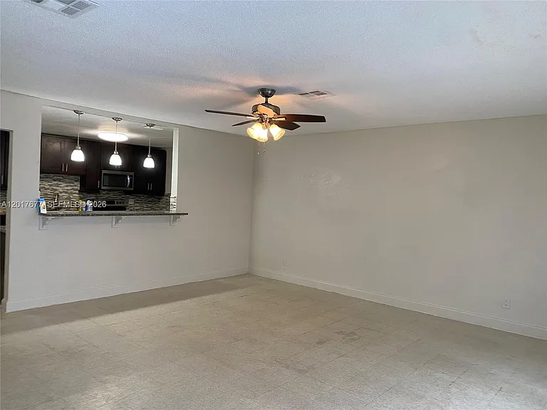 18140 NW 18th Ave — Photo 3