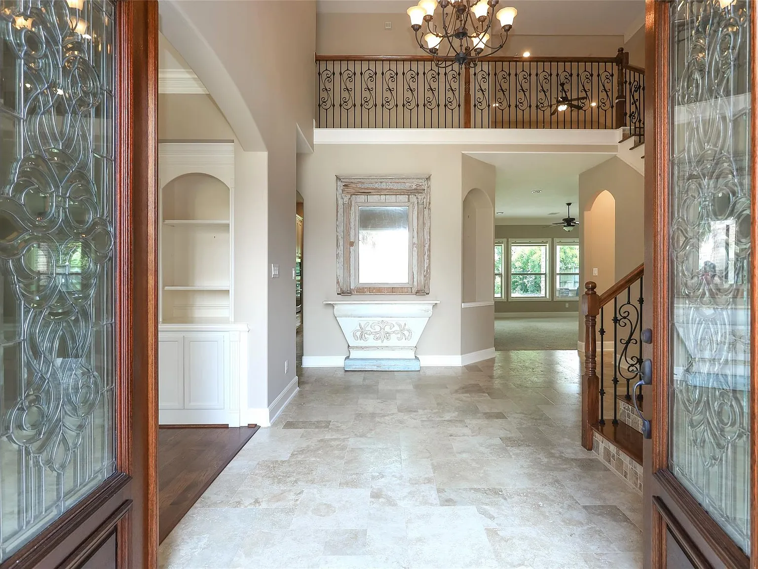 5 bed, 3.5 bath, 4091 sqft, $5,500 — Photo 3