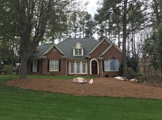 205 Tynemouth Dr, Cary, NC 27513