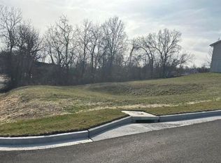 605 E Stone St, De Soto, MO 63020