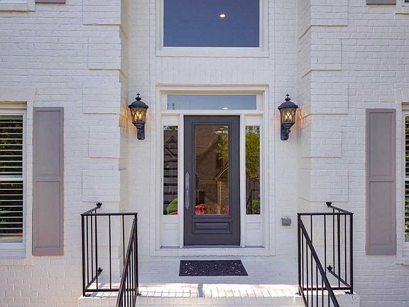 2nd image of 323 Whitworth Way