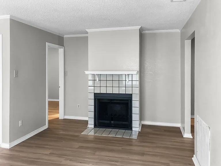 1112 Valley View St — Photo 40