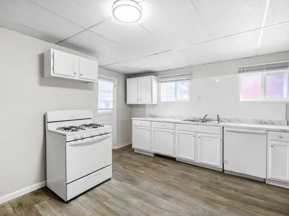 1534 5th Ave APT 1, Watervliet, NY 12189