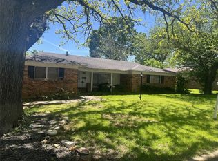 4820 Briarwood Ln, Fort Worth, TX 76103