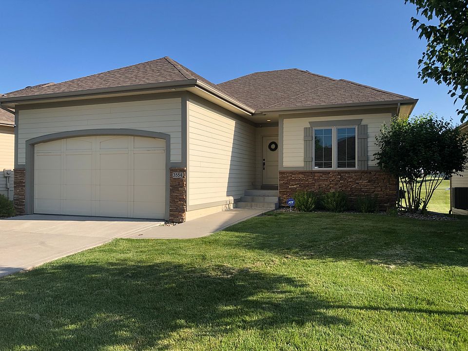 1st image of 3554 NE Renaissance Dr