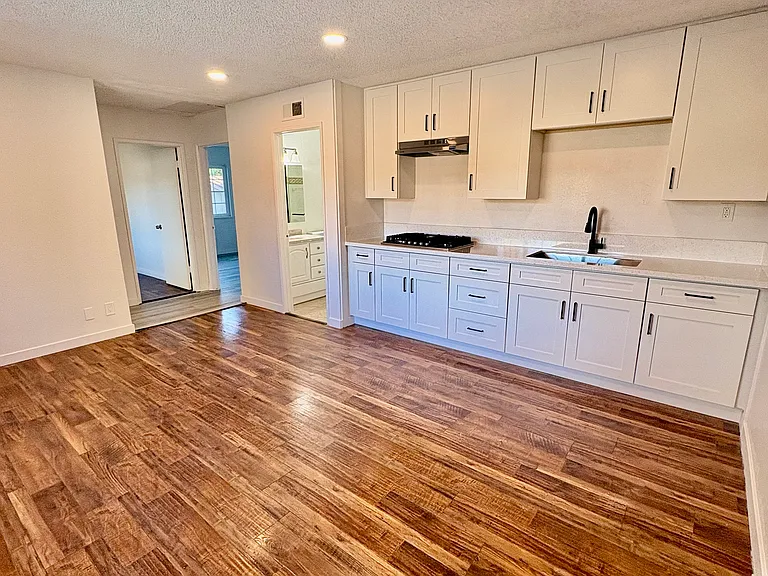 9219 Layton St — Photo 1