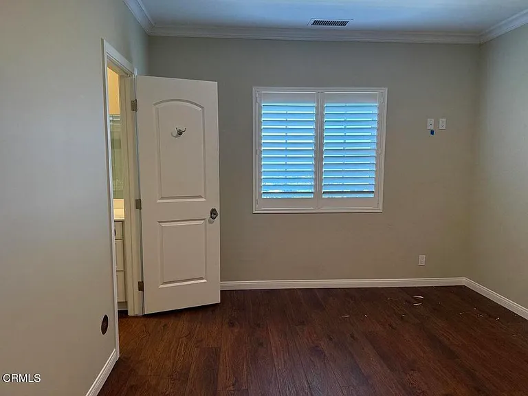 639 Skyview Ter — Photo 10