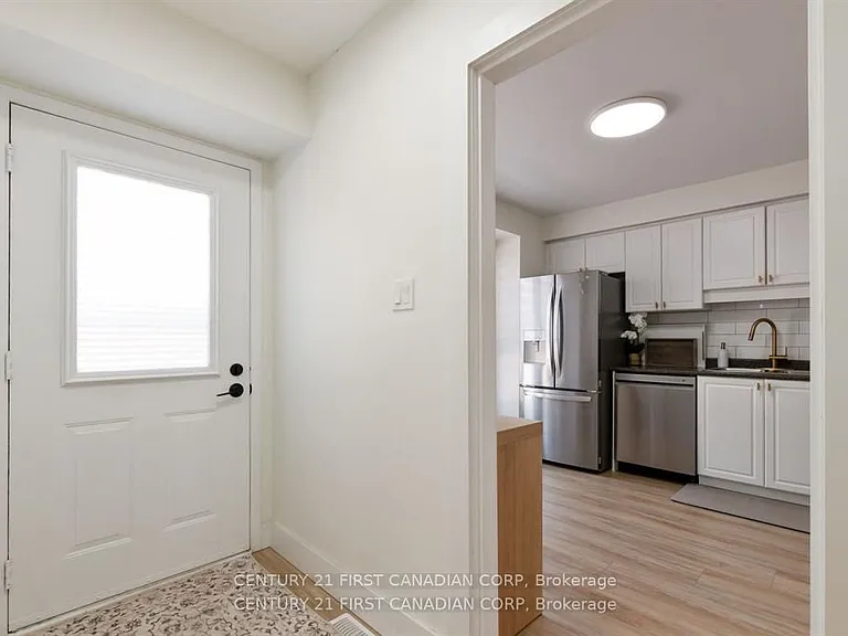 35 Waterman Ave #60 — Photo 4