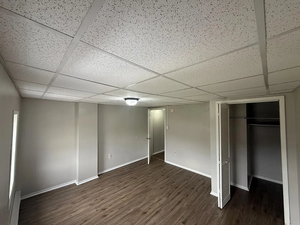 Unit Photo - 10 Pugh St