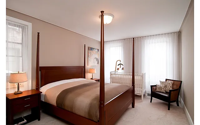 Sold by Douglas Elliman | media 36