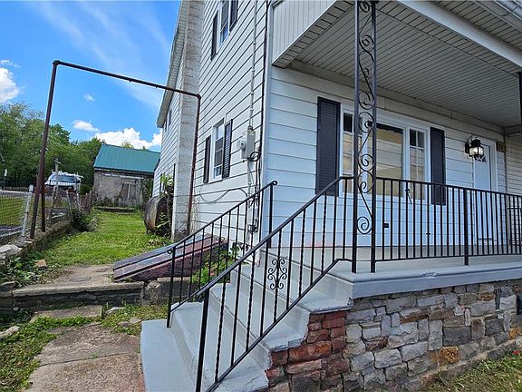 2nd image of 247 E North St