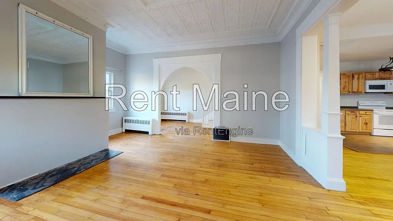 3 bed, 1.5 bath, 2020 sqft, $2,000 — Photo 4
