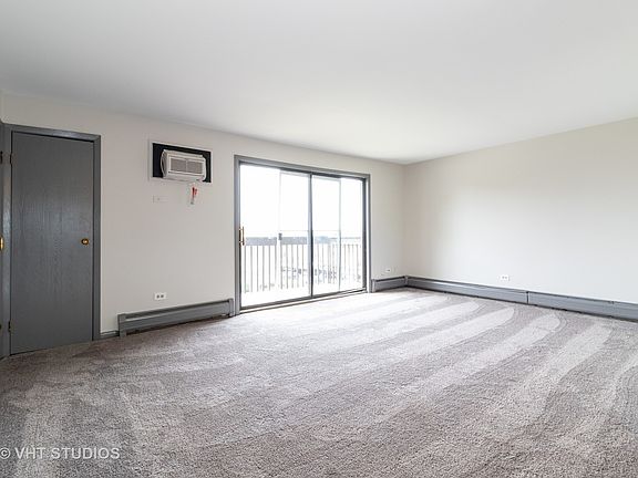 2nd image of 3640 W 119th St Unit 30