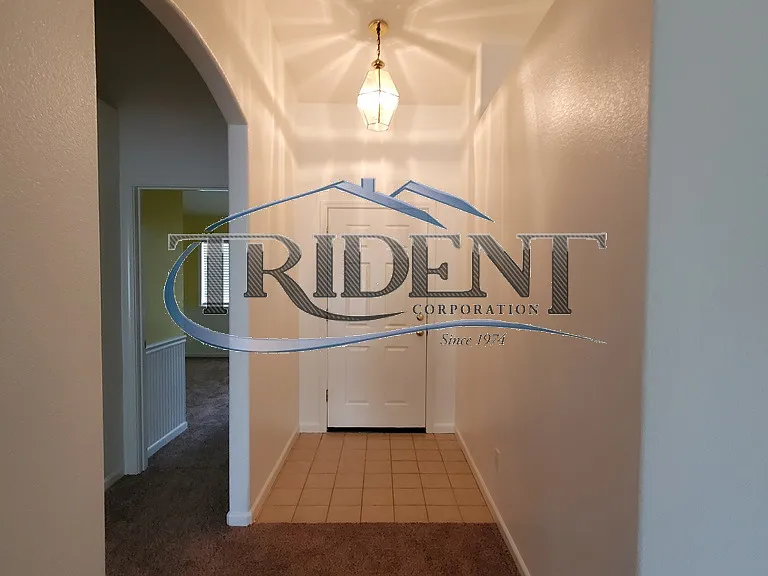 602 Carpenter Way — Photo 2