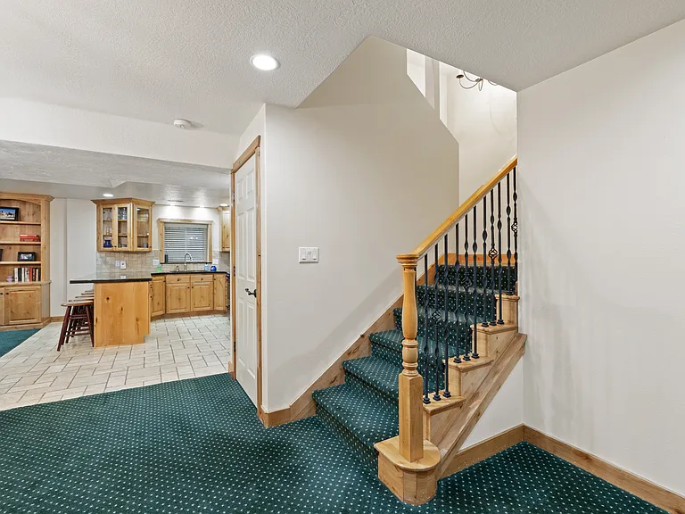 1757 N 710 E — Photo 11