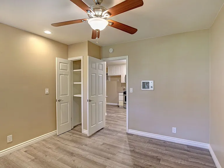 6830 Rosemead Blvd — Photo 33