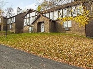 6321 Saint Andrews Dr APT 22, Canfield, OH 44406