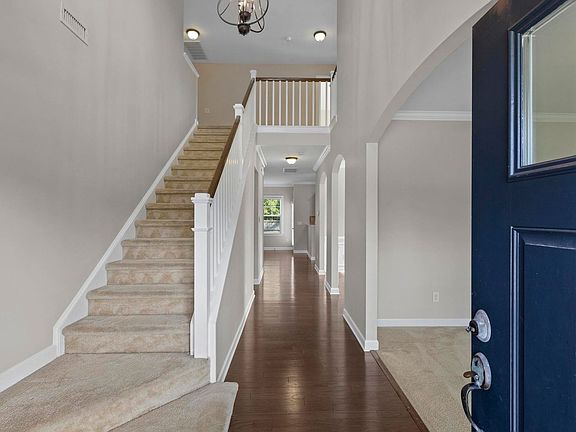 5th image of 322 W Goldeneye Ln