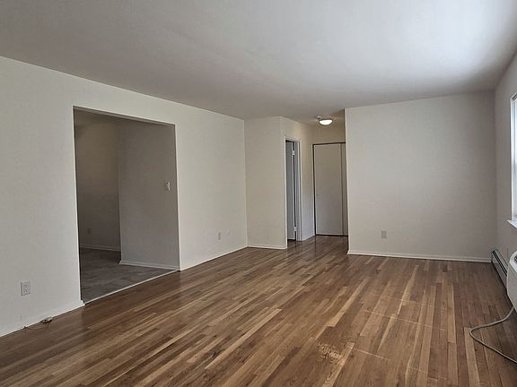 4th image of 24 Rolling Ridge Rd APT A