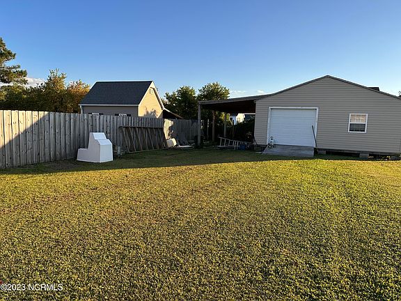 2nd image of 302 Heron Court