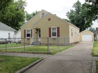 525 W 7th St, Junction City, KS 66441