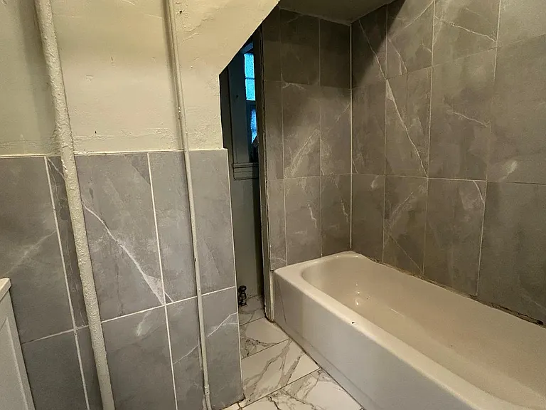 52 Kent St #1A — Photo 6