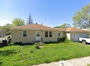 4377 Laurel Ave, Omaha, NE 68111