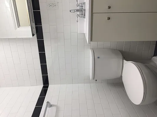 Rented by Bravado Real Estate LLC | media 19