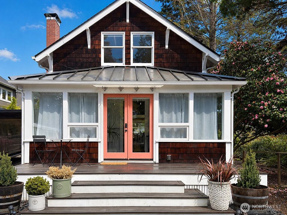 1st image of 172 Grow Avenue NW