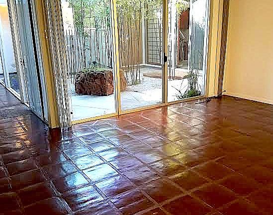 Kitchen Sitting Area