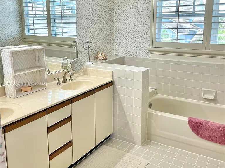 905 Mainsail Cir #905 — Photo 18