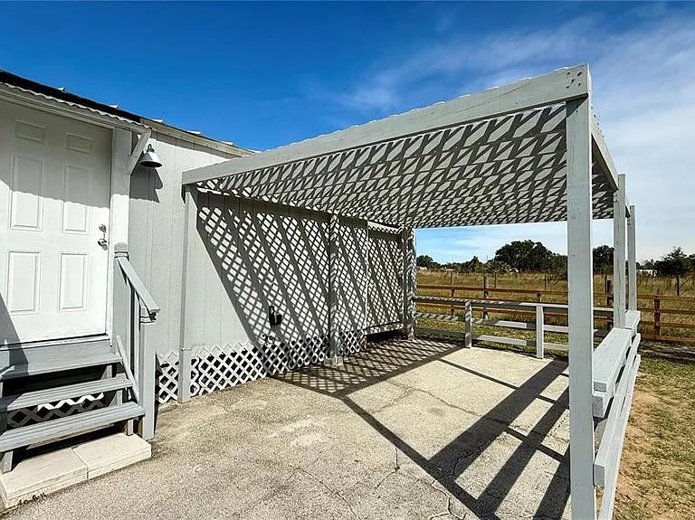 639 Ellison Pkwy — Photo 18