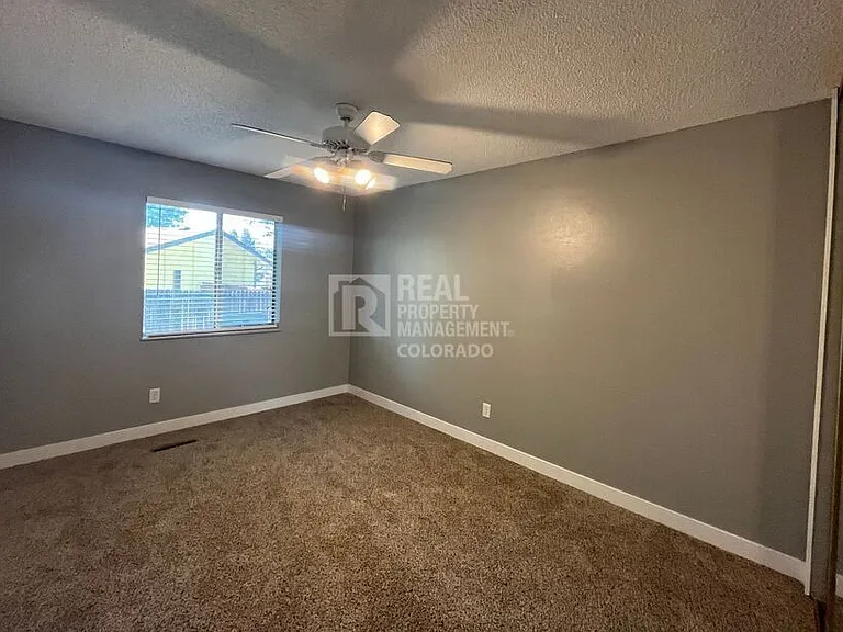 615 46th Avenue Ct — Photo 7