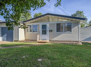 915 S 3rd St, Festus, MO 63028