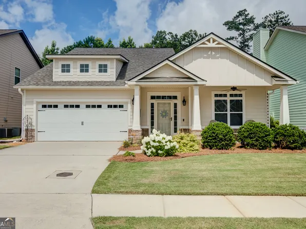 14 Thomaston St, Newnan, GA 30263