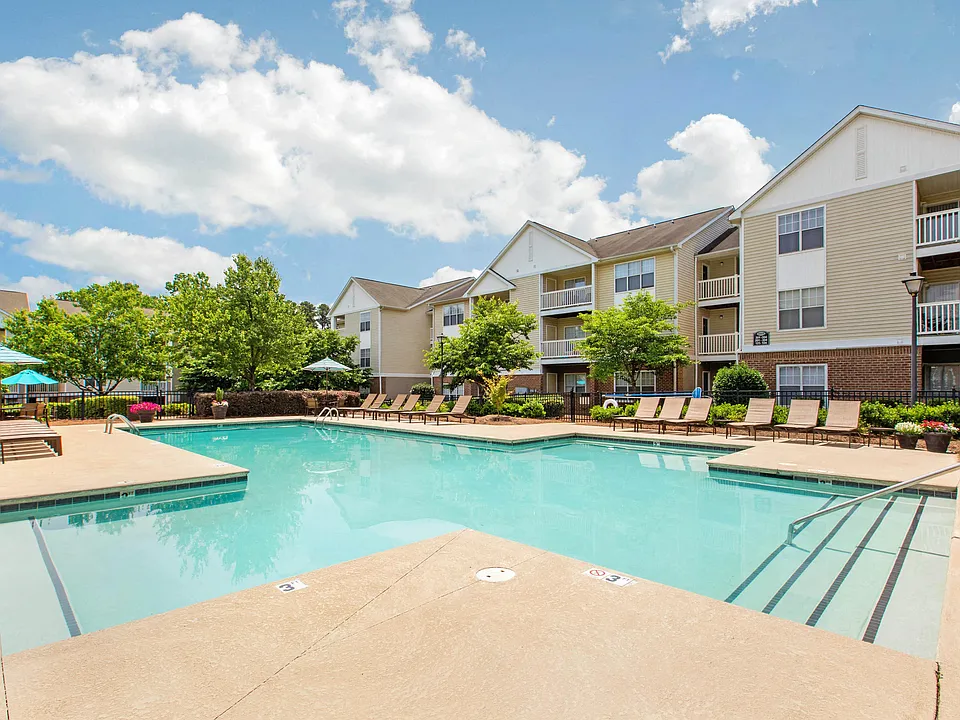 The Grayson Apartment Homes