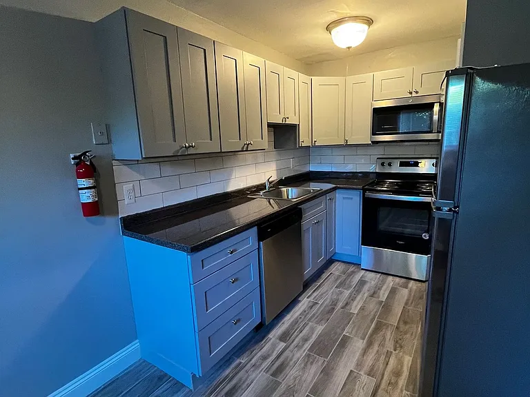 Springview Garden Apartments — Photo 8