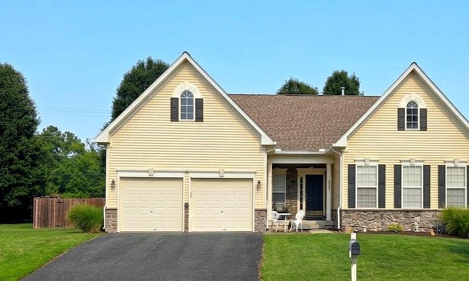 1st image of 417 Osprey Cir
