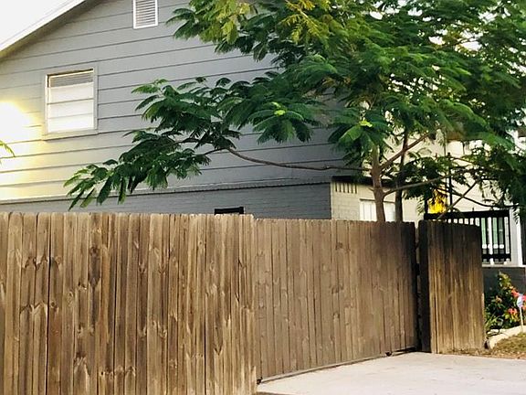 2nd image of 1956 Woodway Dr