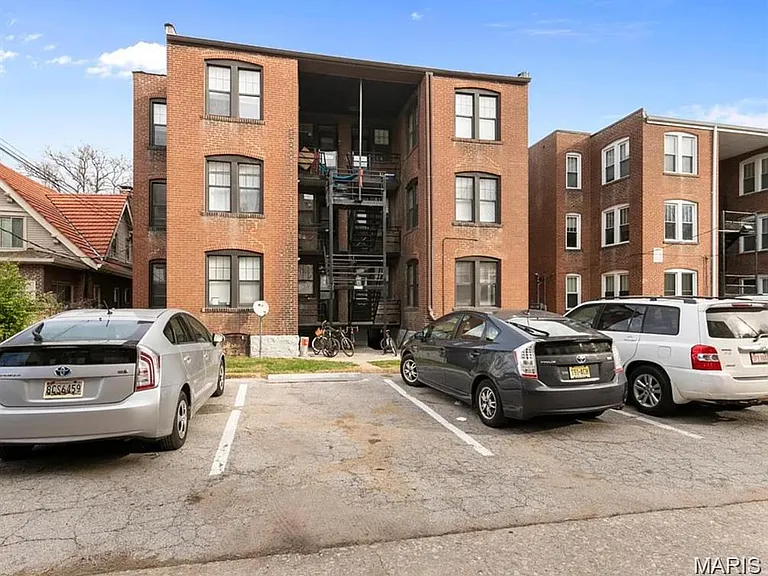 6274 Cates Ave #2E — Photo 7