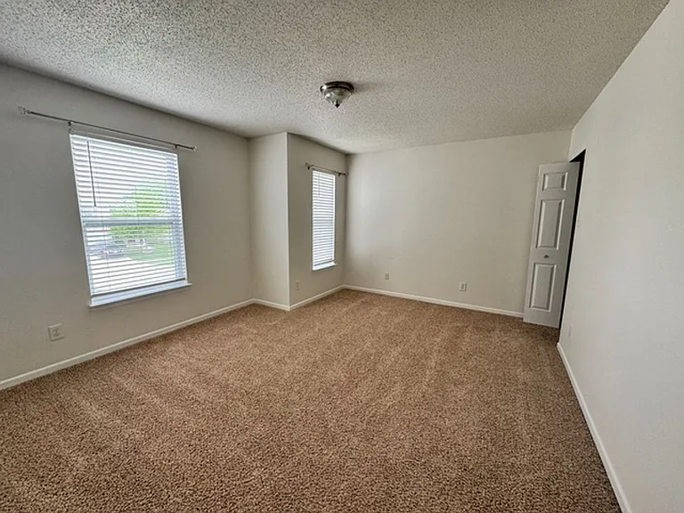 1723 Elijah Blue Dr — Photo 19