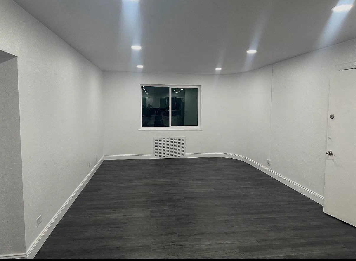 1100 Colorado Blvd — Photo 4