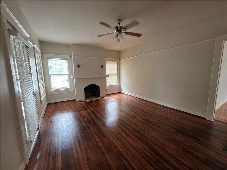 1916 Myrtle Ave — Photo 5