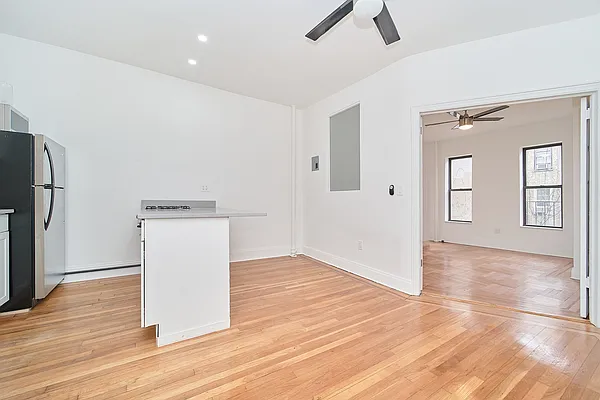 Rented by Compass | media 12